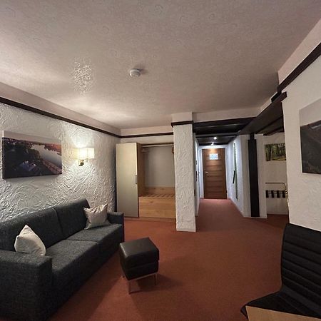 คอนเทล โฮเทล โคเบลนซ์ Hotel ภายนอก รูปภาพ