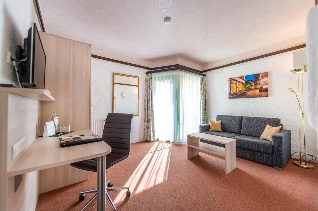 คอนเทล โฮเทล โคเบลนซ์ Hotel ภายนอก รูปภาพ