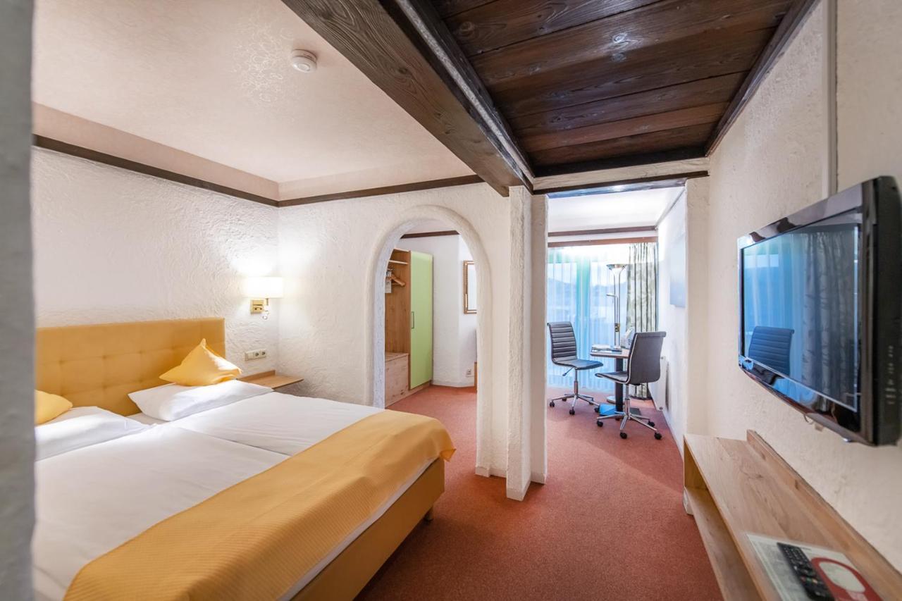 คอนเทล โฮเทล โคเบลนซ์ Hotel ภายนอก รูปภาพ